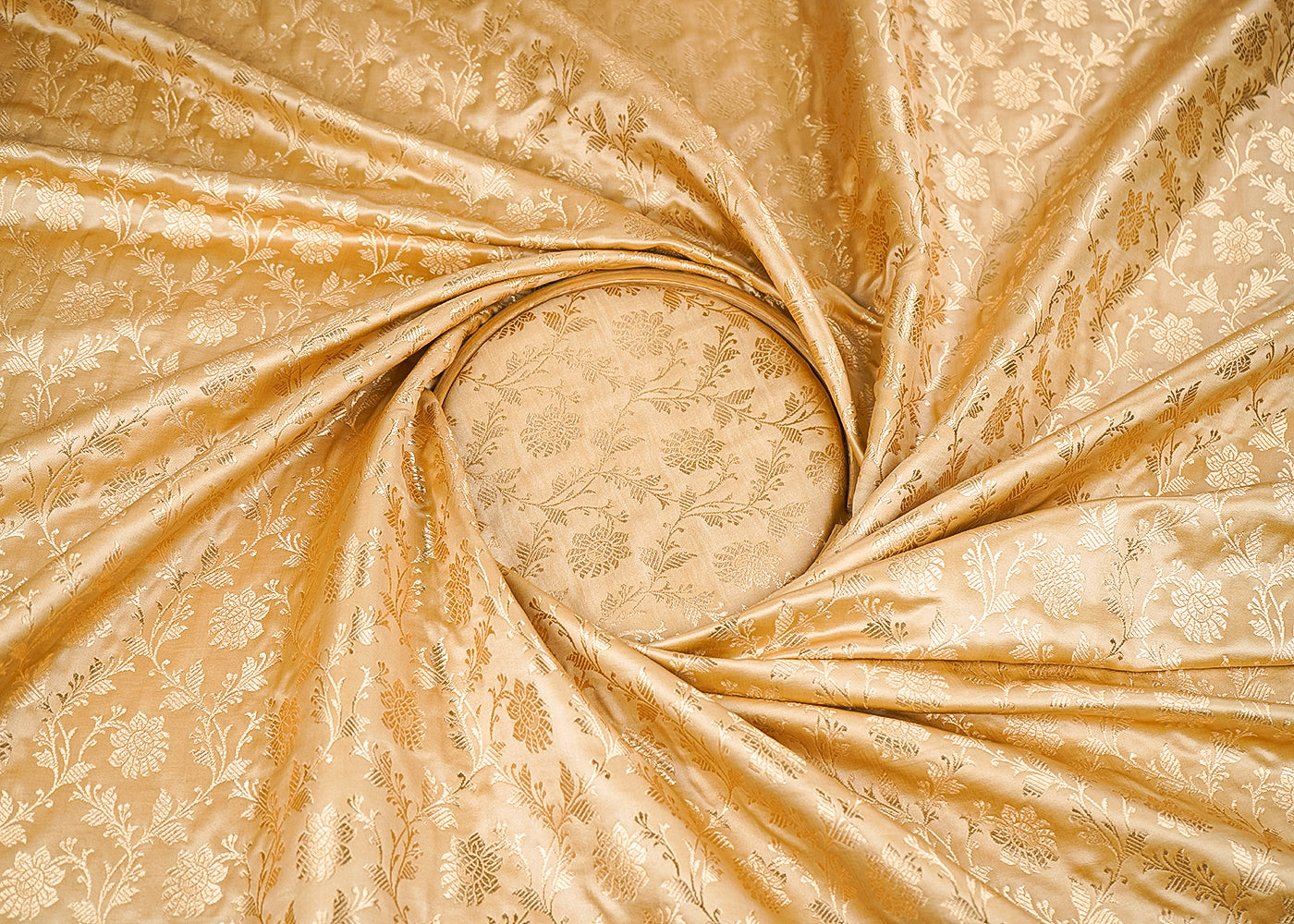 Golden-Banarasi-Brocade-Fabric-With-All-Over-Golden-Zari-Handloom-22545-close-view