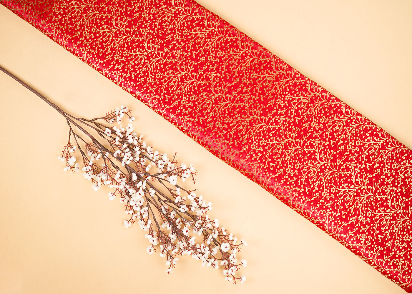 Red-Banarasi-Brocade-Fabric-With-All-Over-Zari-Handloom-22582