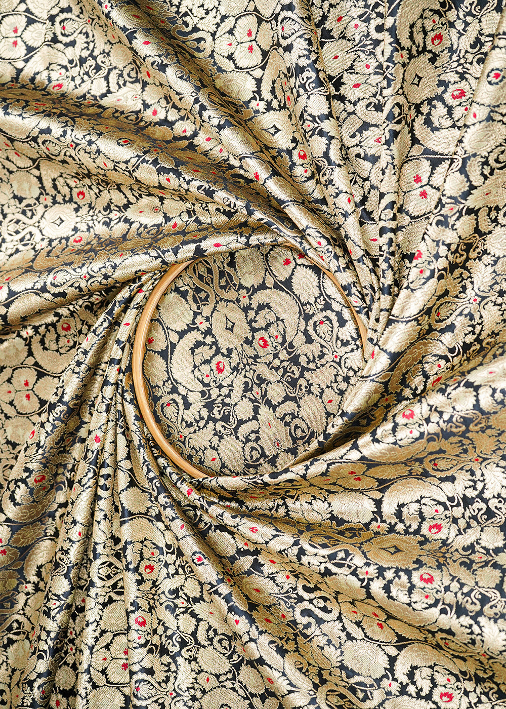Black-Banarasi-Brocade-Fabric-With-All-Over-Golden-Zari-Handloom-22801-close-view