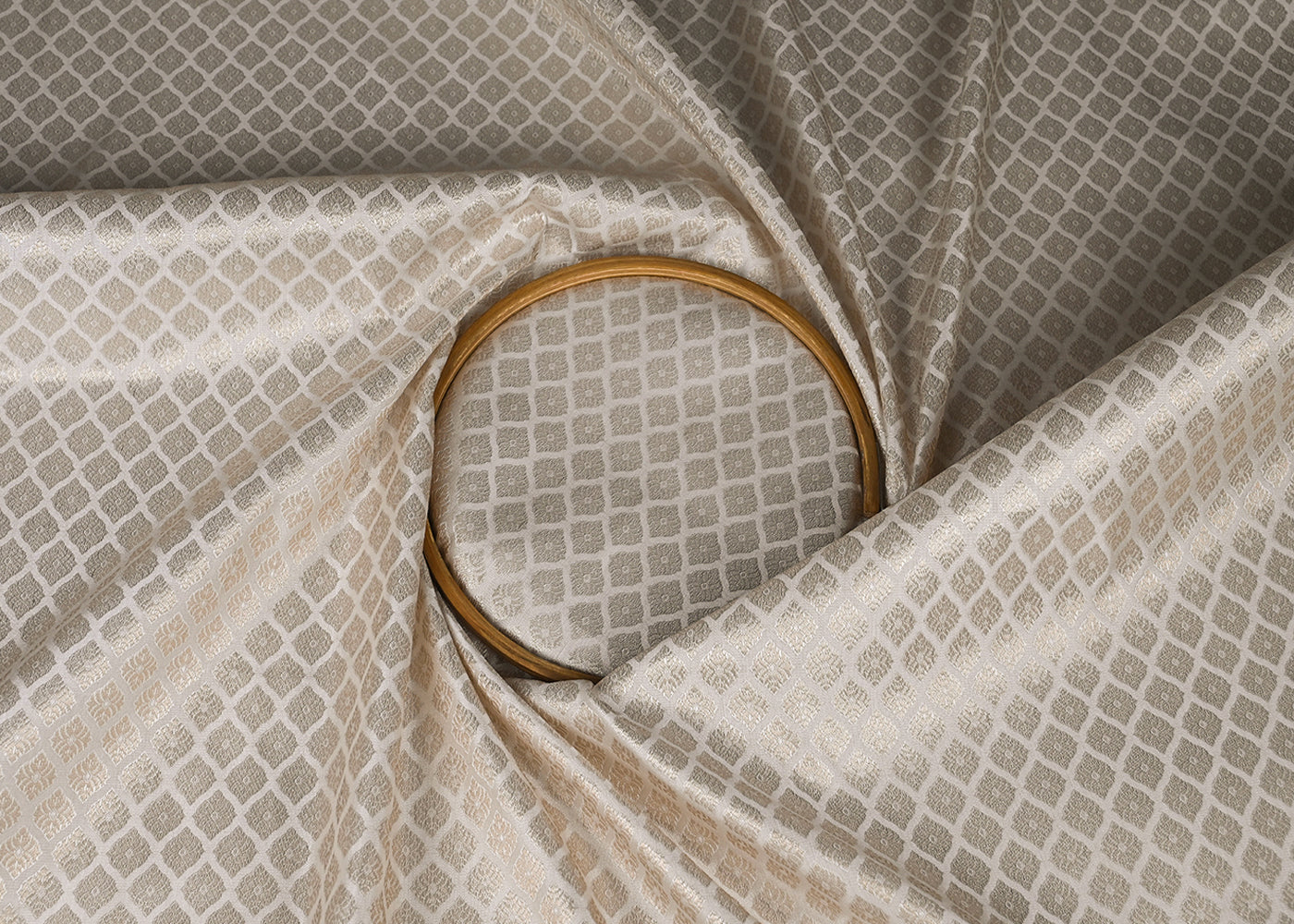 White-Banarasi-Brocade-Fabric-With-All-Over-Silver-And-Golden-Zari-Handloom-22916-close-view