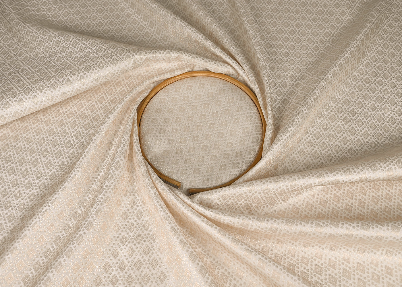 White-Banarasi-Brocade-Fabric-With-All-Over-Silver-And-Golden-Zari-Handloom-22927-close-view