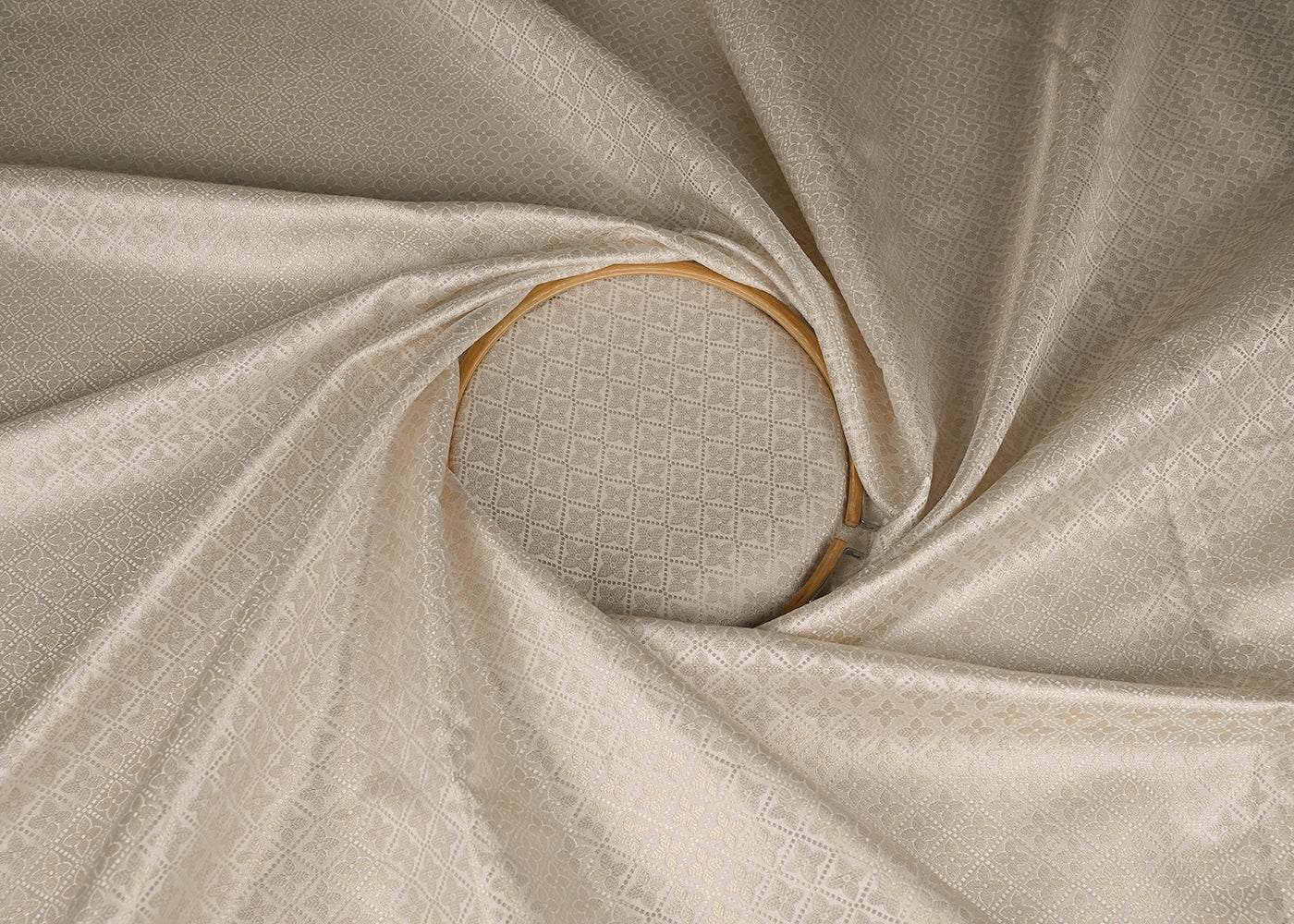 White-Banarasi-Brocade-Fabric-With-All-Over-Silver-And-Golden-Zari-Handloom-22929-close-view