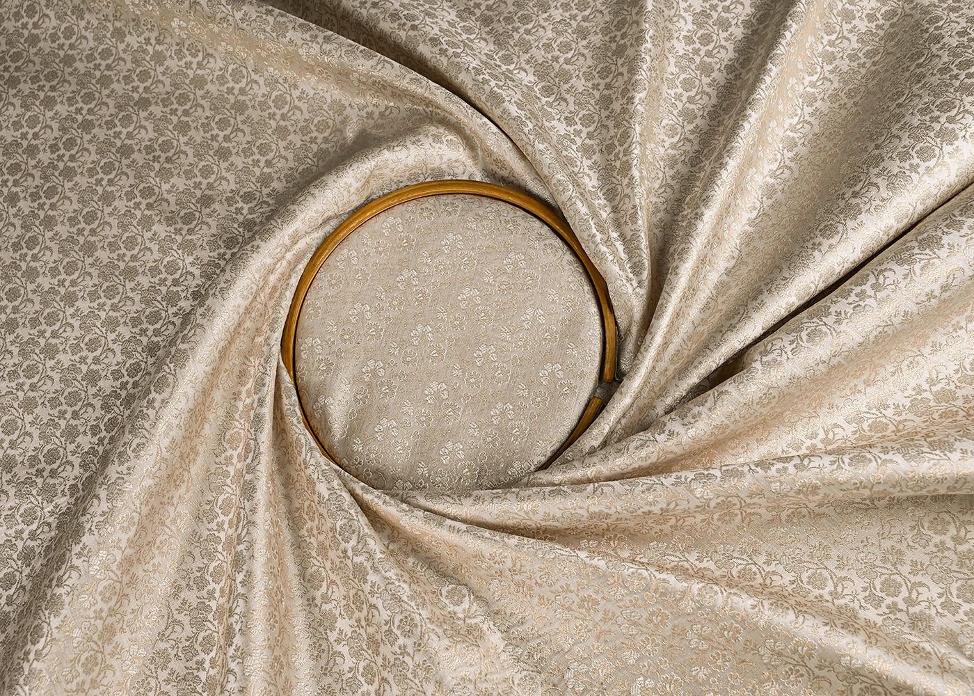 White-Banarasi-Brocade-Fabric-With-All-Over-Silver-And-Golden-Zari-Handloom-22931-close-view