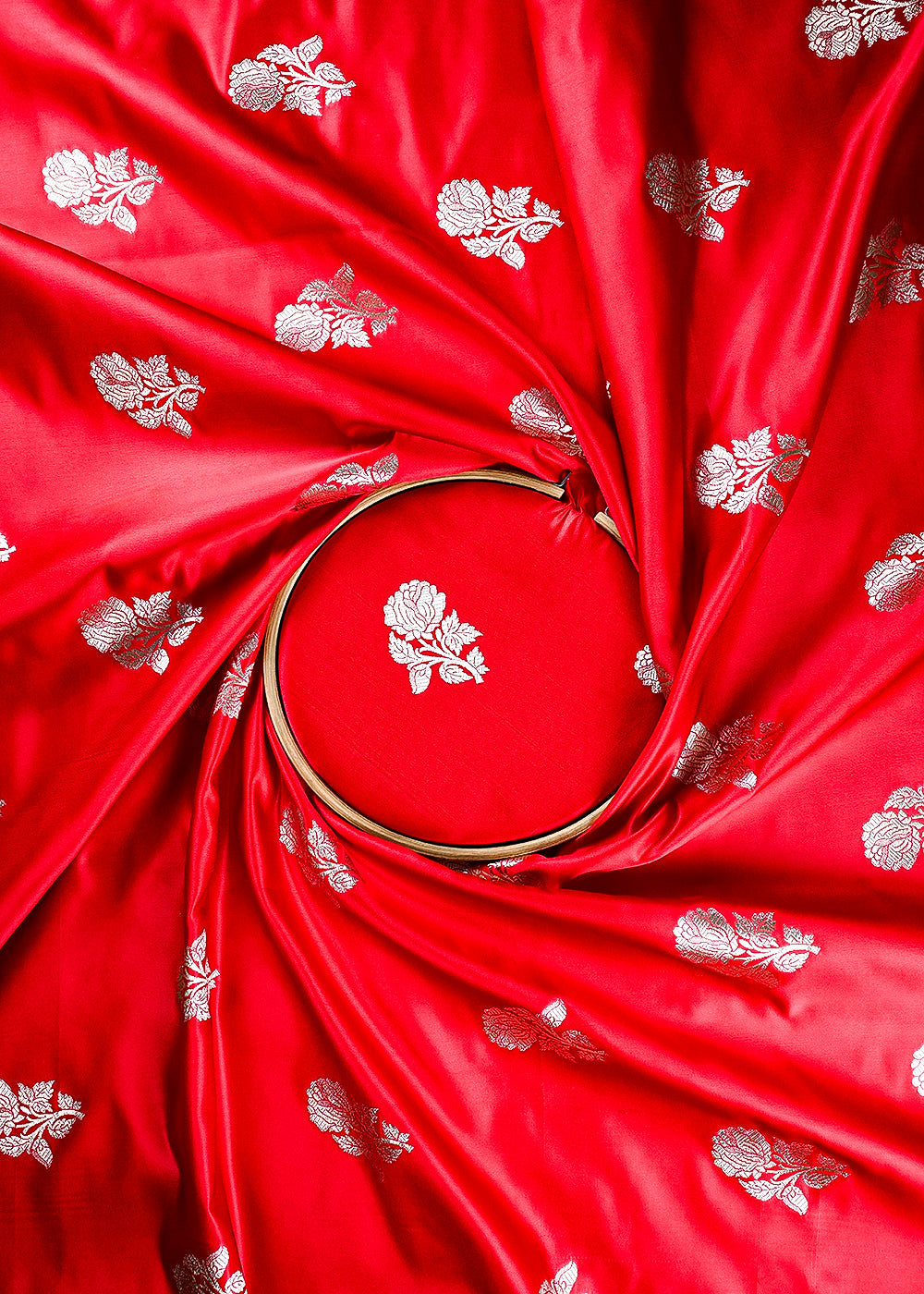 Red Banarasi Brocade Fabric With All Over Zari Handloom 23722
