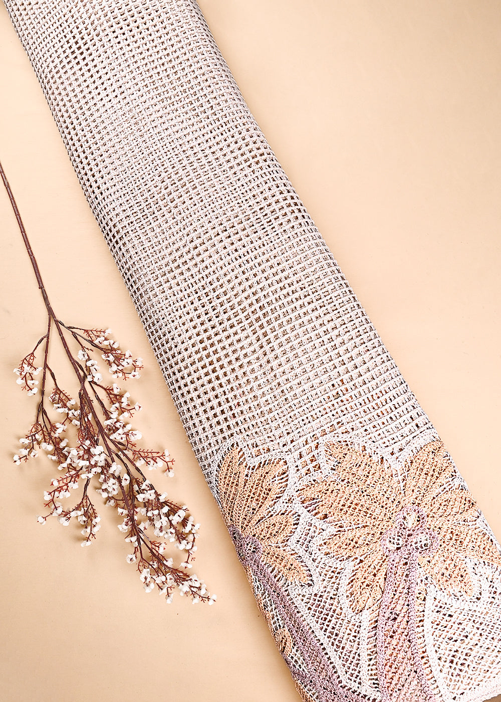 Cream Crochet Fabric With Abstract Pattern Of Thread With One Side Border 23766