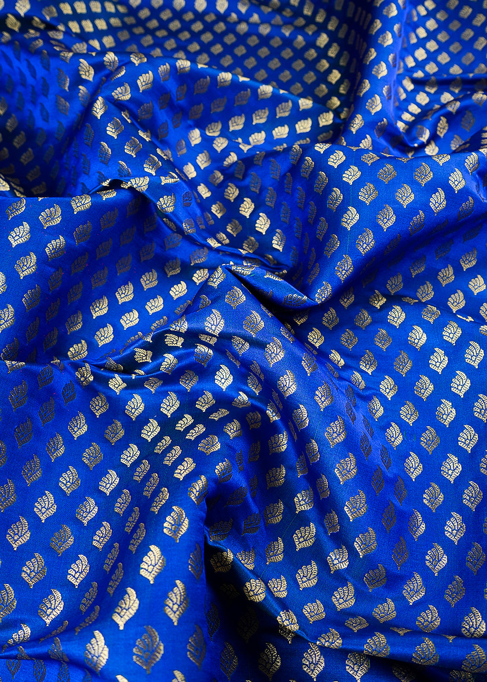 Royal Blue Banarasi Brocade Fabric With All Over Thread And Zari Handloom 23839