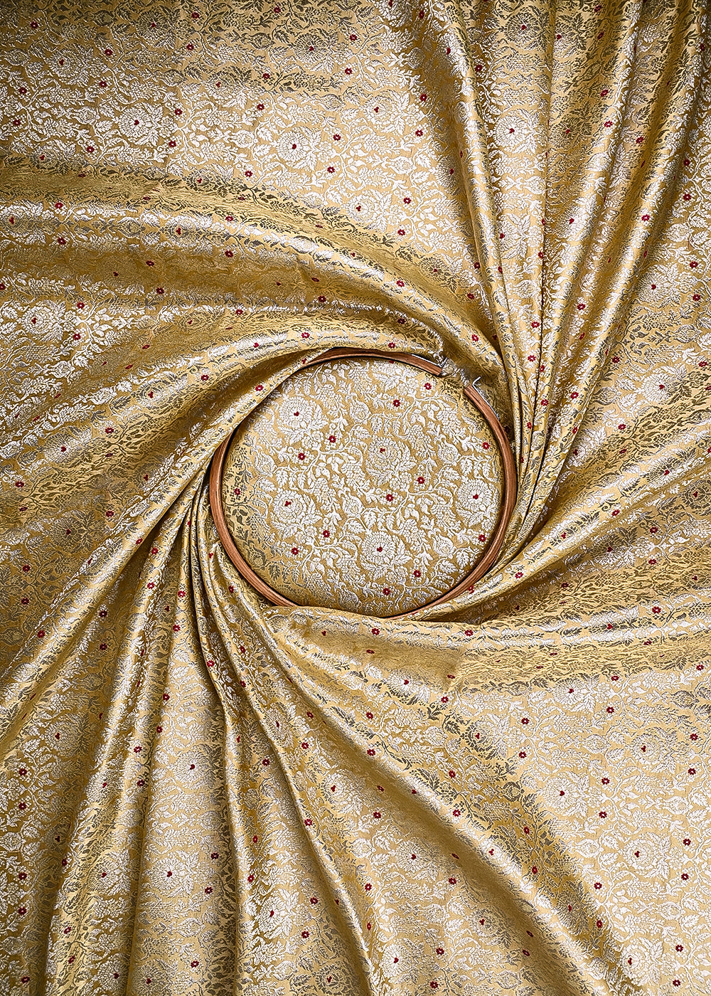 Dark Creme Banarasi Brocade Fabric With All Over Thread And Zari Handloom 23904