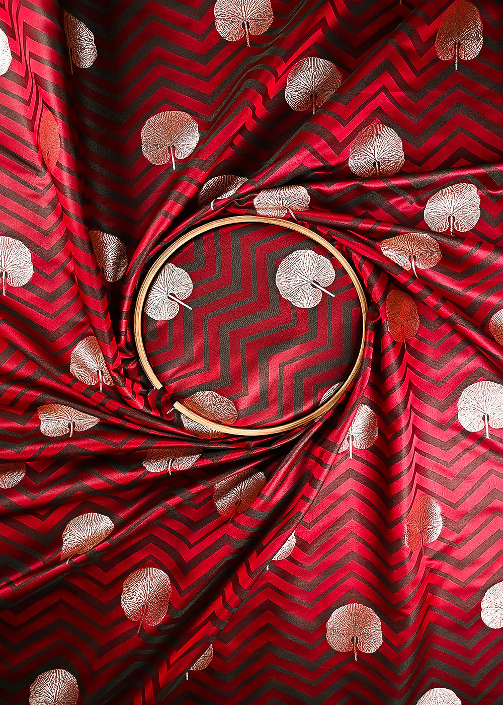Red-Banarasi-Brocade-Fabric-With-All-Over-Zari-Handloom-24447