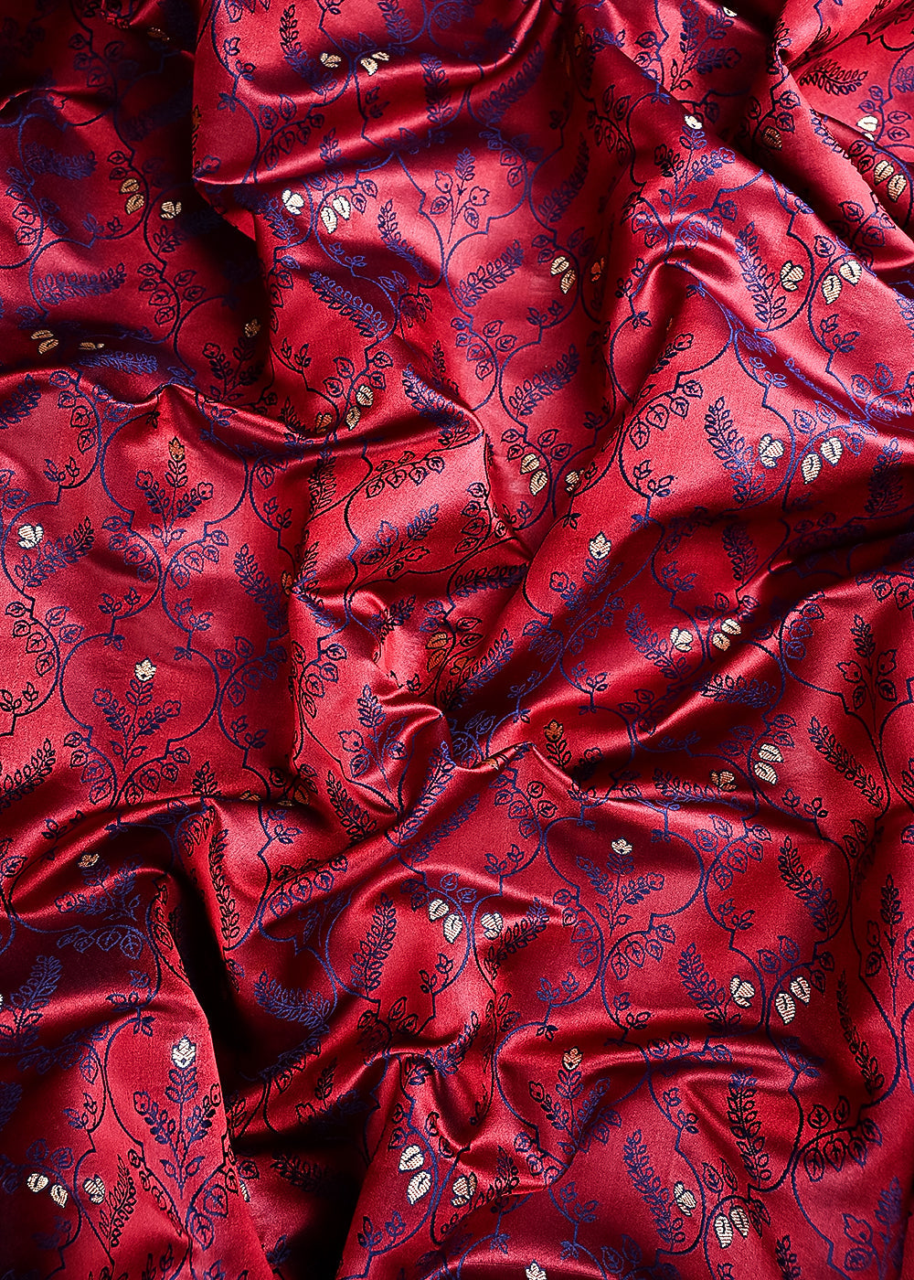 Maroon Banarasi Brocade Fabric With All Over Thread And Zari Handloom 24495