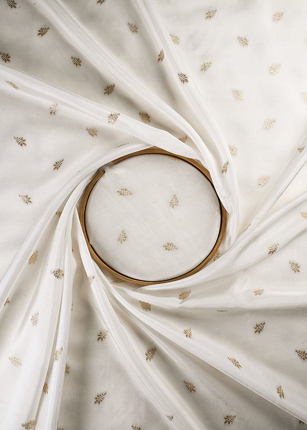 White Dyeable Silk Fabric With All Over Zari Handloom 24871