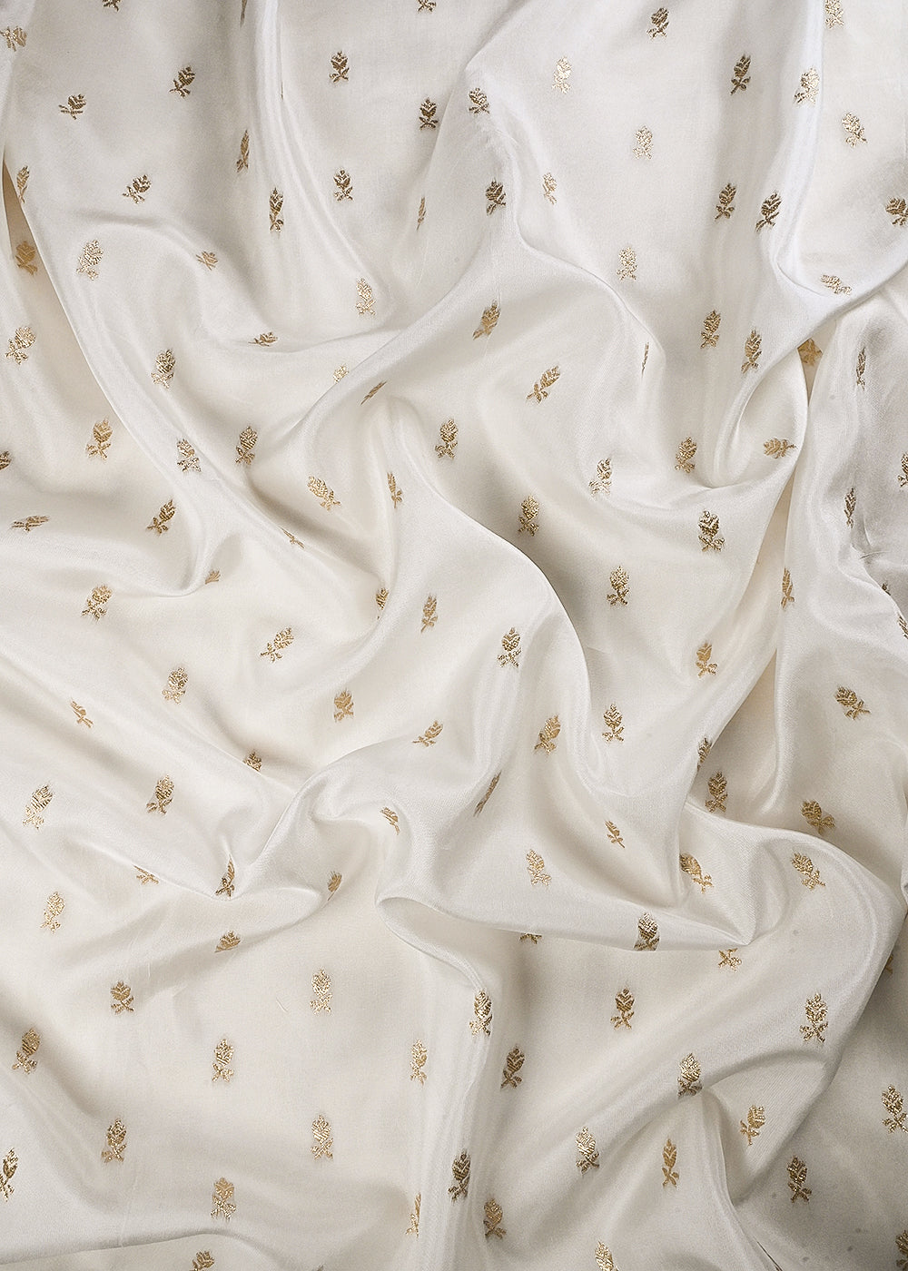 White Dyeable Silk Fabric With All Over Zari Handloom 24872