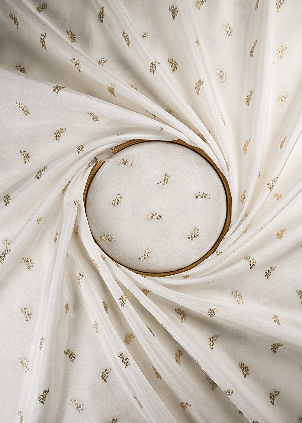 White Dyeable Silk Fabric With All Over Zari Handloom 24874