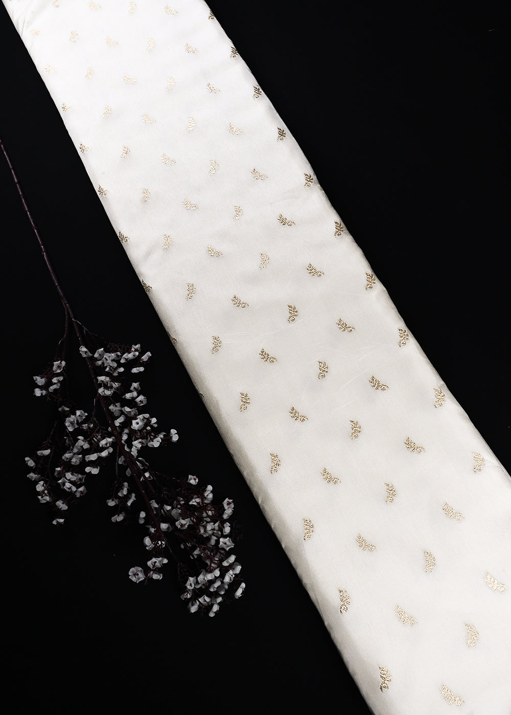 White Dyeable Silk Fabric With All Over Zari Handloom 24874