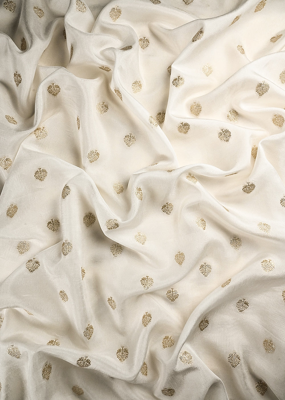 White Dyeable Silk Fabric With All Over Zari Handloom 25029