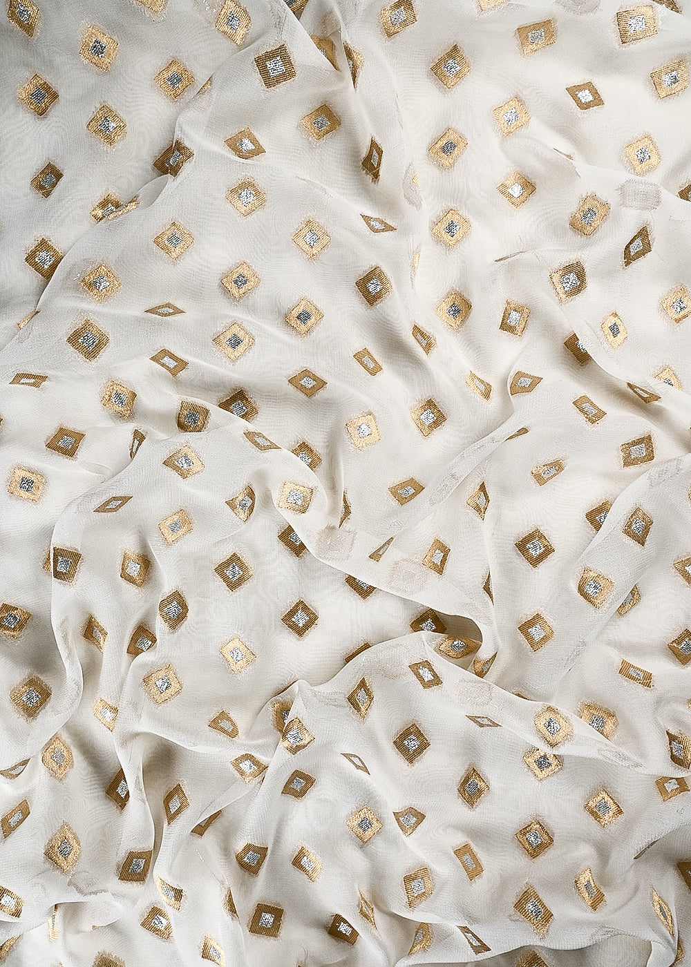 White Dyeable Georgette Fabric With All Over Zari Handloom 25032
