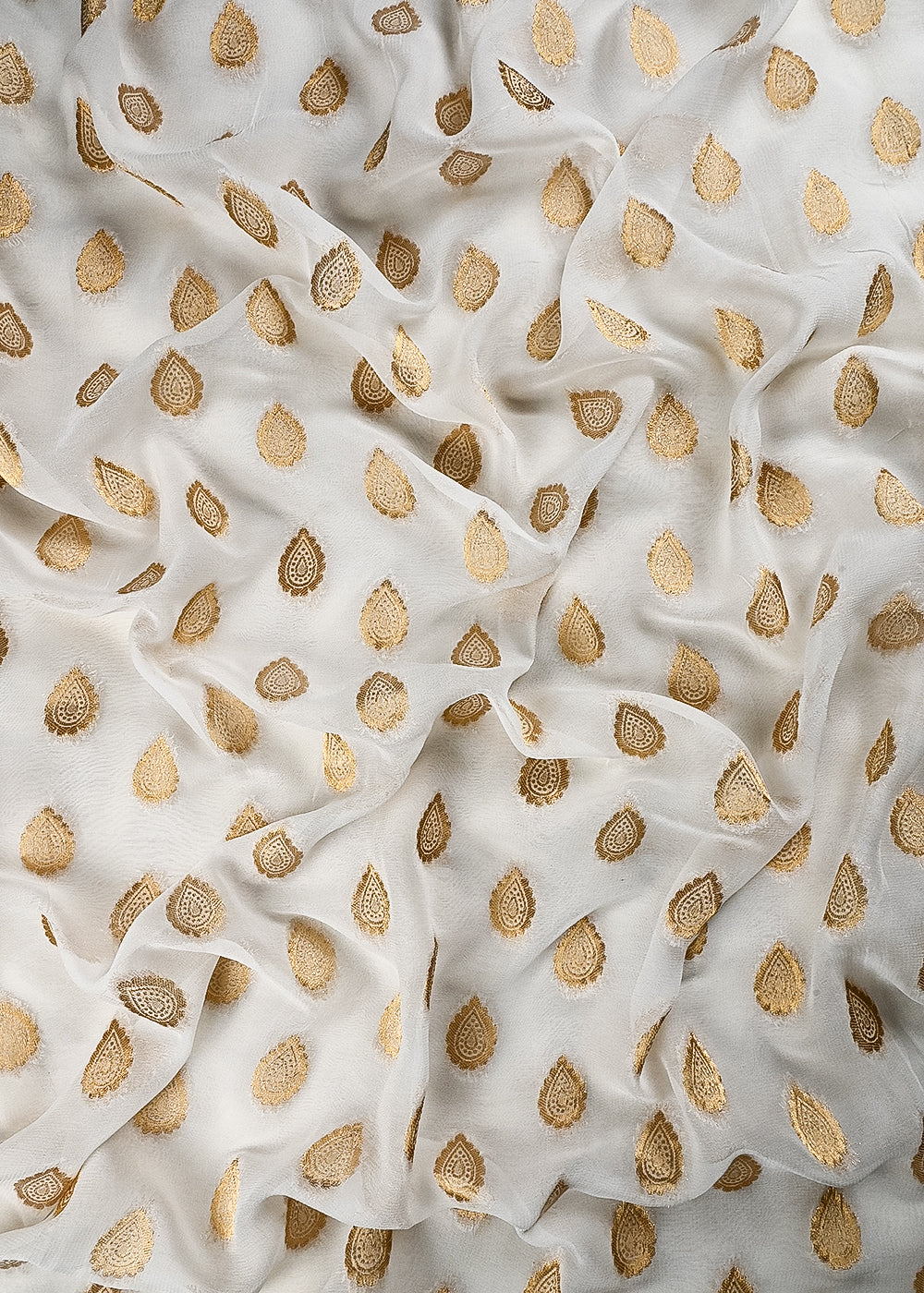 White Dyeable Georgette Fabric With All Over Zari Handloom 25035