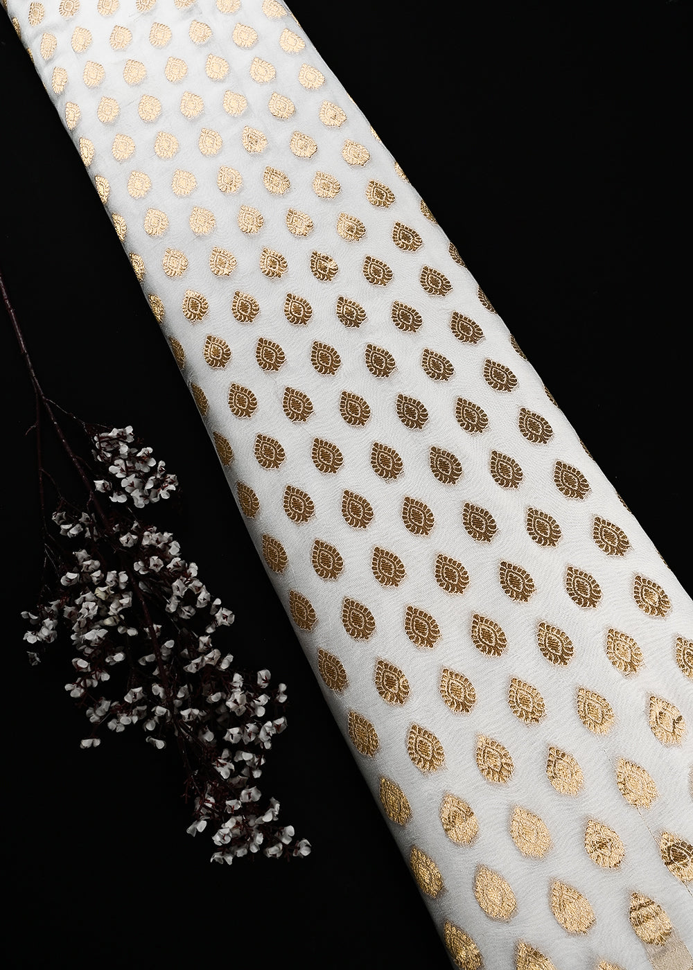 White Dyeable Georgette Fabric With All Over Zari Handloom 25040