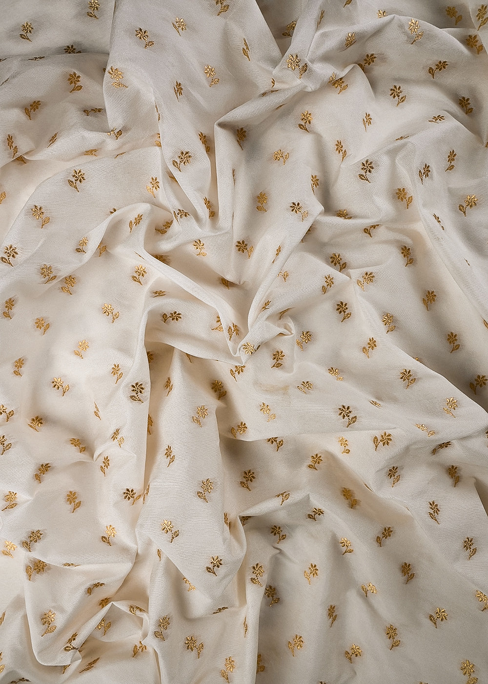White Dyeable Silk Fabric With All Over Zari Handloom 25097