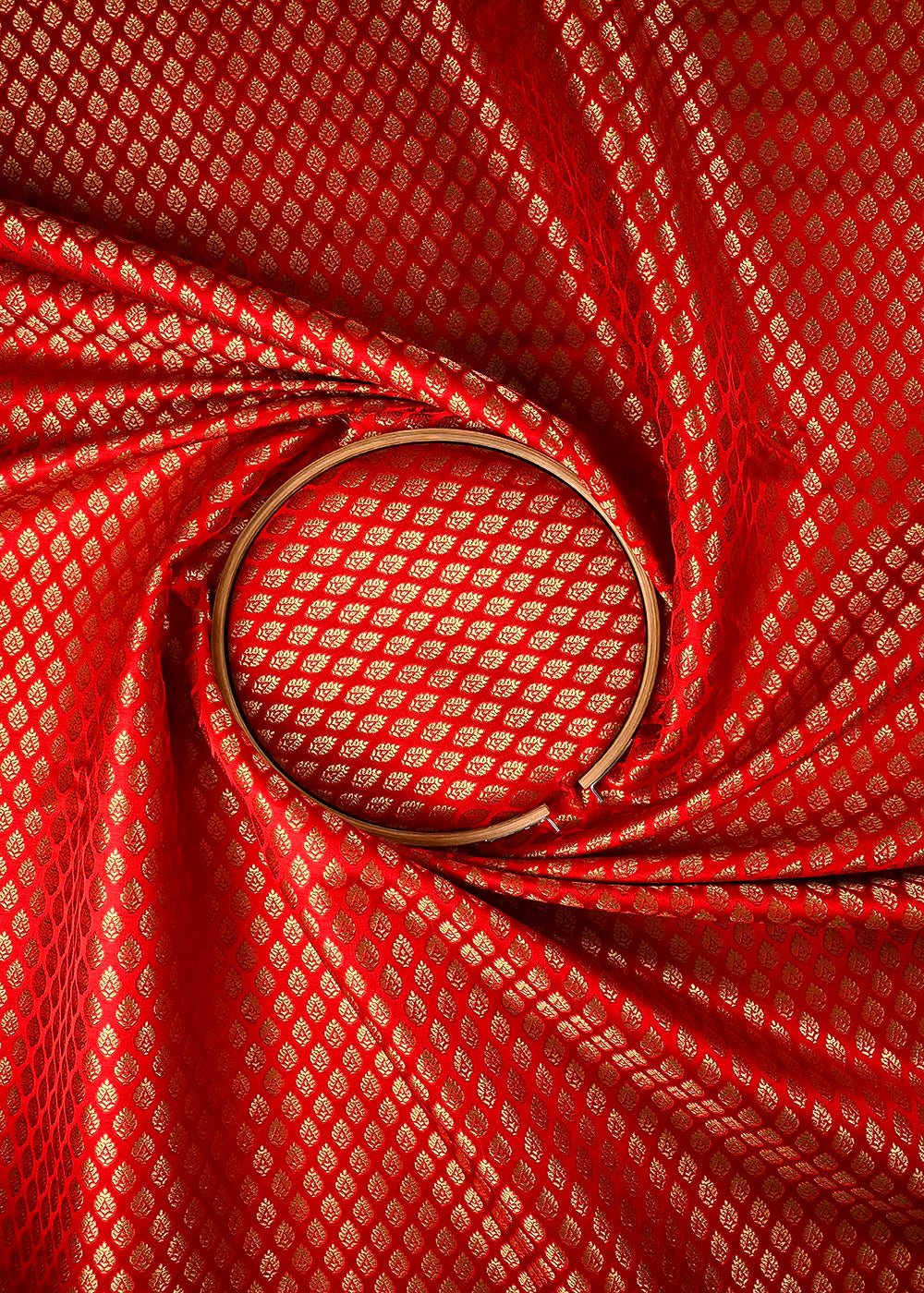 Red Banarasi Brocade Fabric With All Over Thread And Zari Handloom 25246