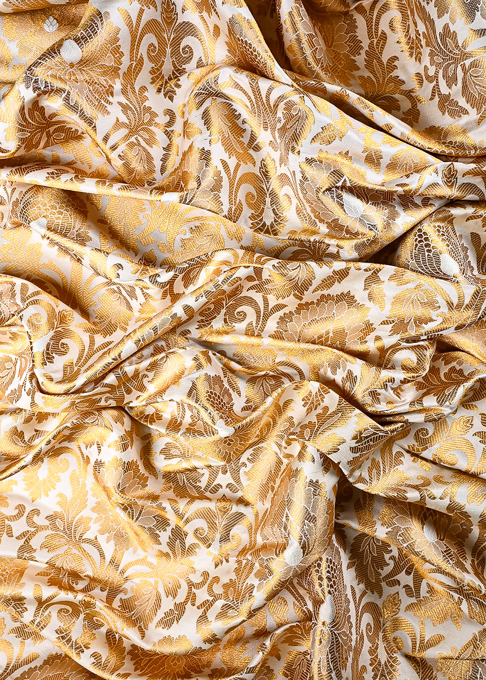 Off White Banarasi Brocade Fabric With All Over Thread And Zari Handloom 25258