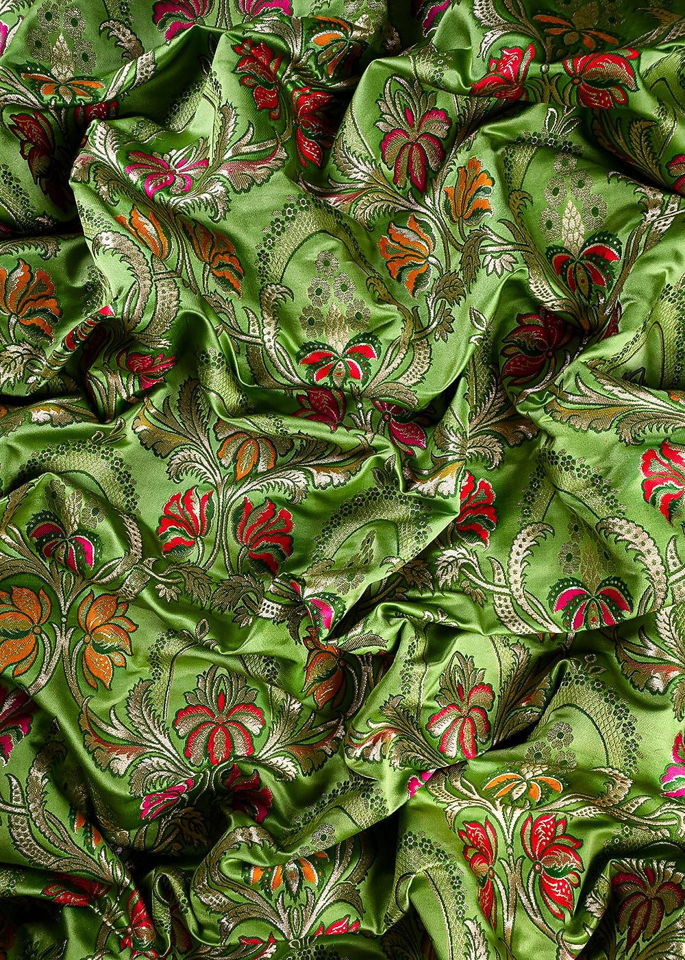 Green Pure Banarasi Brocade Fabric With All Over Thread And Zari Handloom 25269
