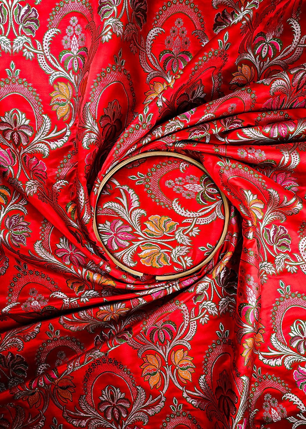 Red Pure Banarasi Brocade Fabric With All Over Thread And Zari Handloom 25288