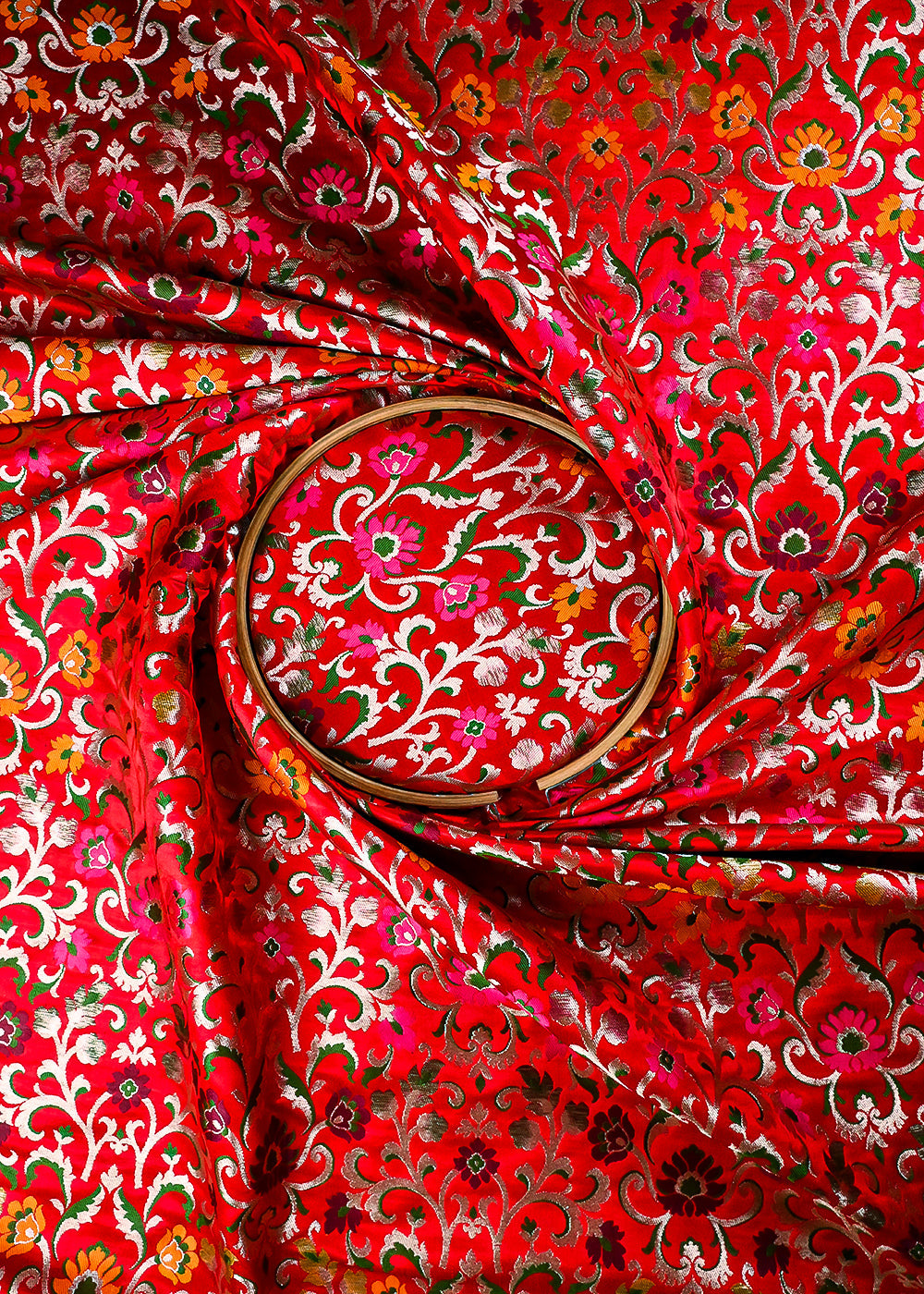Red Pure Banarasi Brocade Fabric With All Over Thread And Zari Handloom 25293