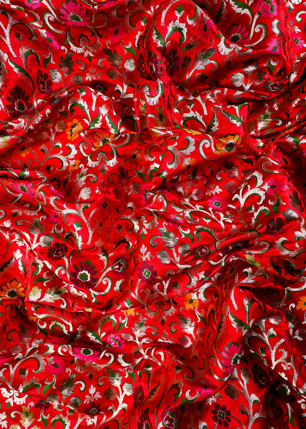 Red Pure Banarasi Brocade Fabric With All Over Thread And Zari Handloom 25293