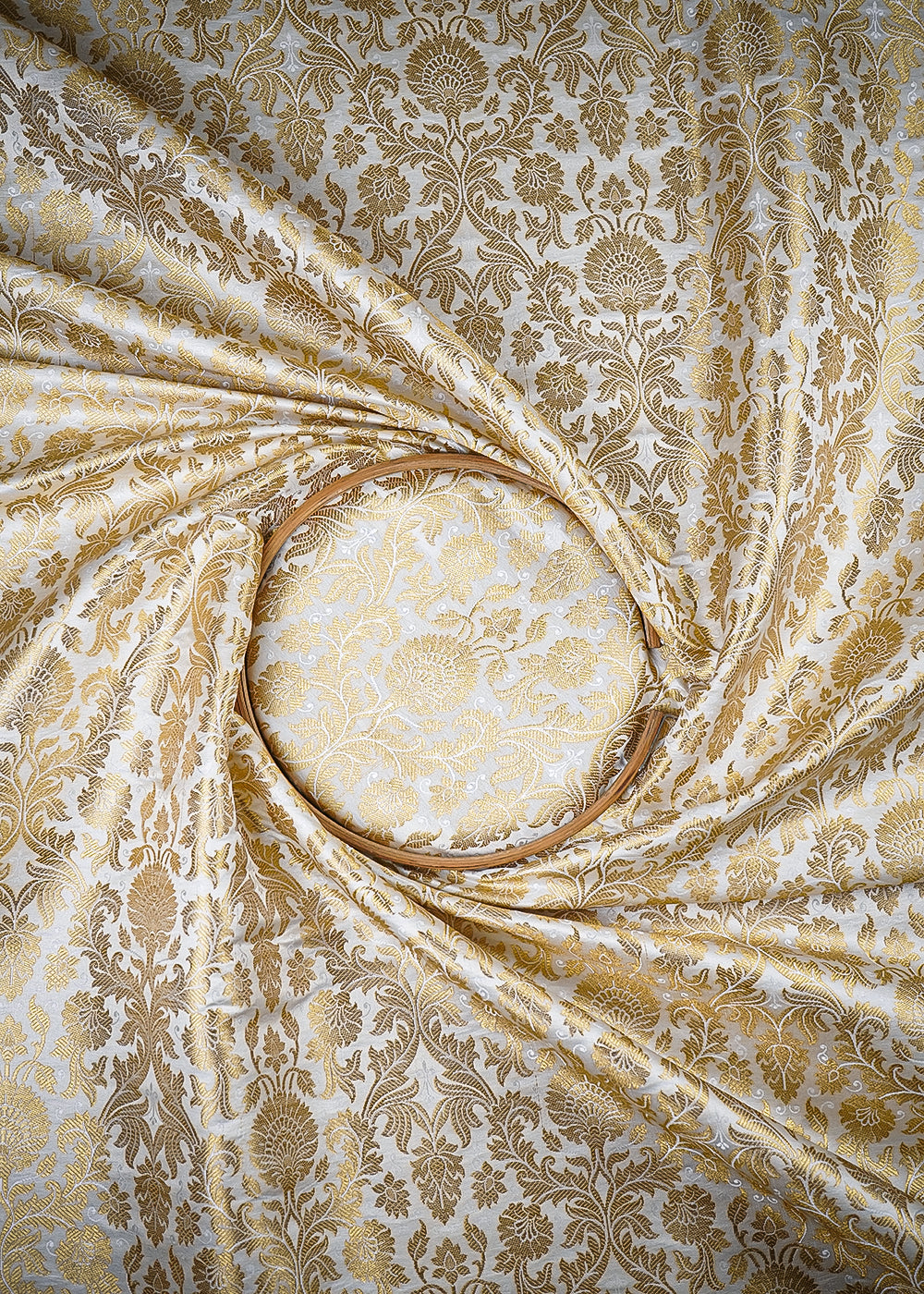 Off White Banarasi Brocade Fabric With All Over Thread And Zari Handloom 25372