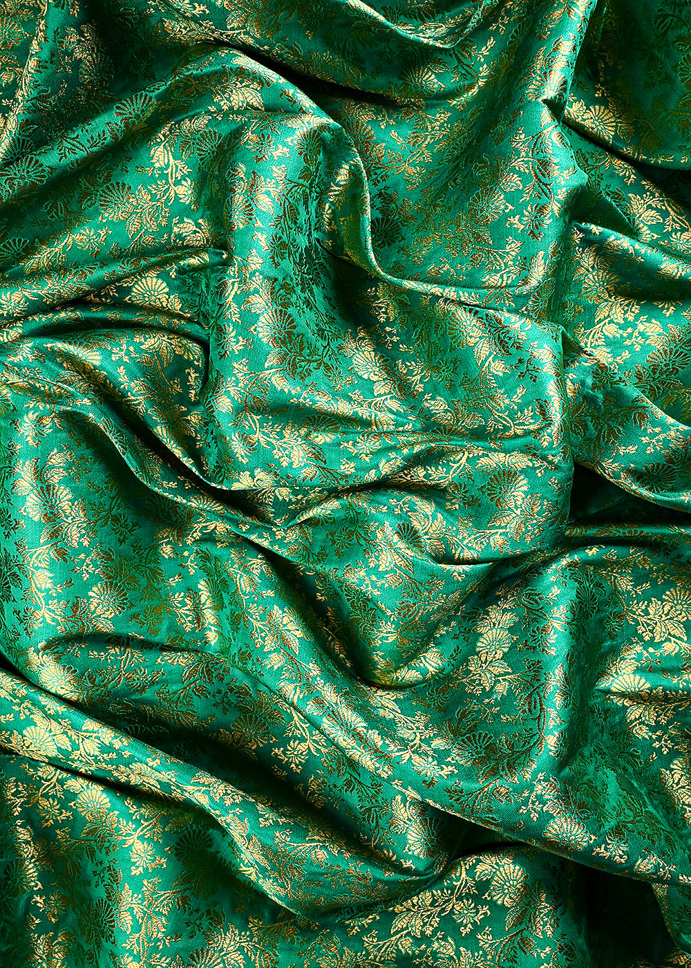 Green Banarasi Brocade Fabric With All Over Thread And Zari Handloom 25691