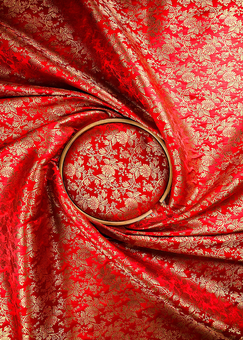 Red Banarasi Brocade Fabric With All Over Thread And Zari Handloom 25692