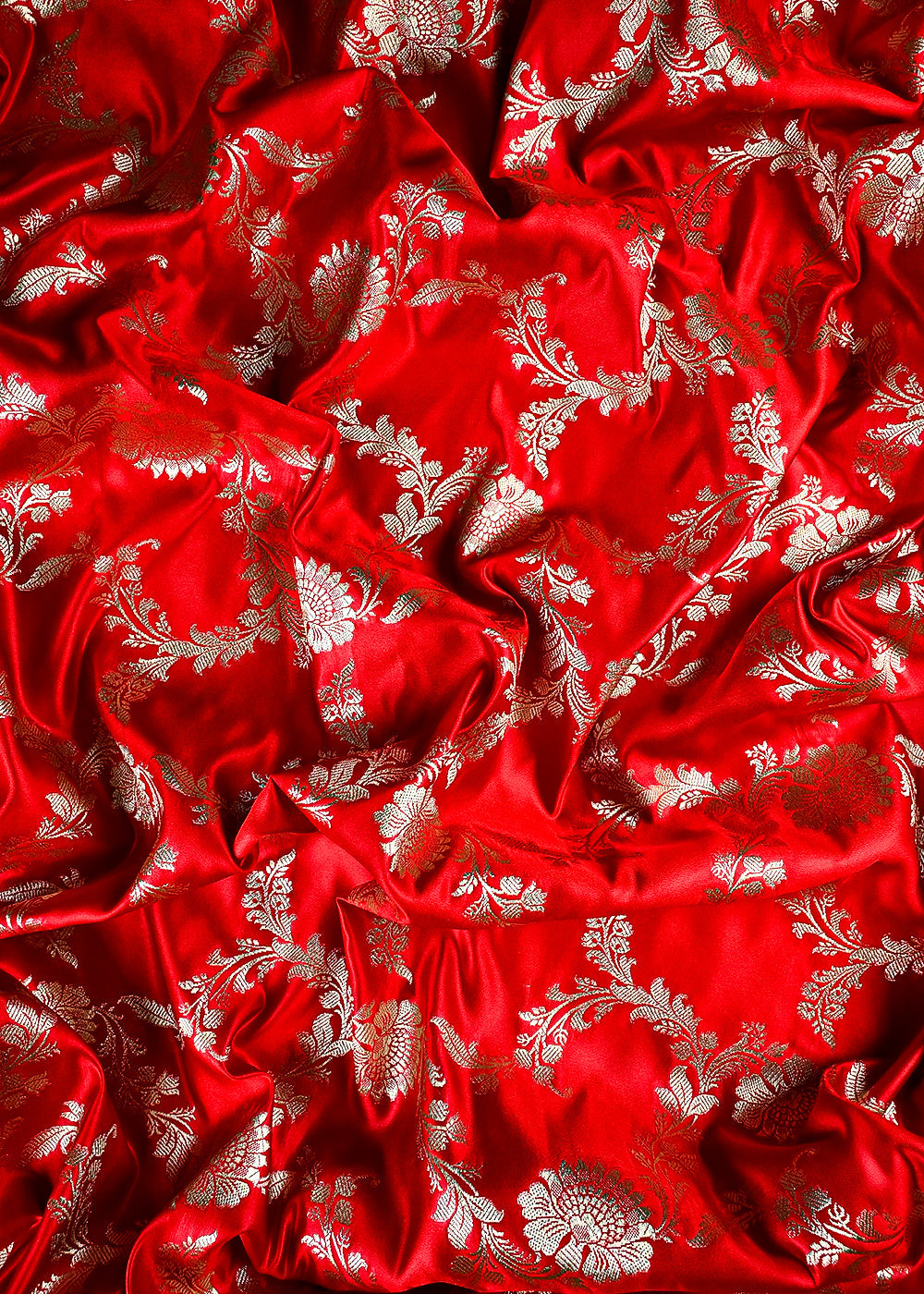Red Banarasi Brocade Fabric With All Over Zari Handloom 25744