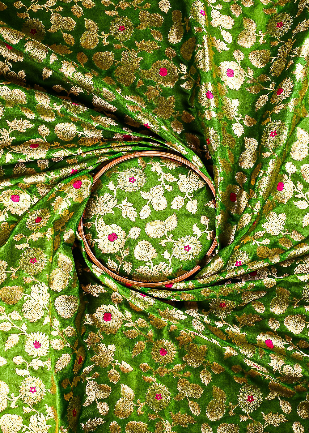 Green Banarasi Brocade Fabric With All Over Thread And Zari Handloom 25767