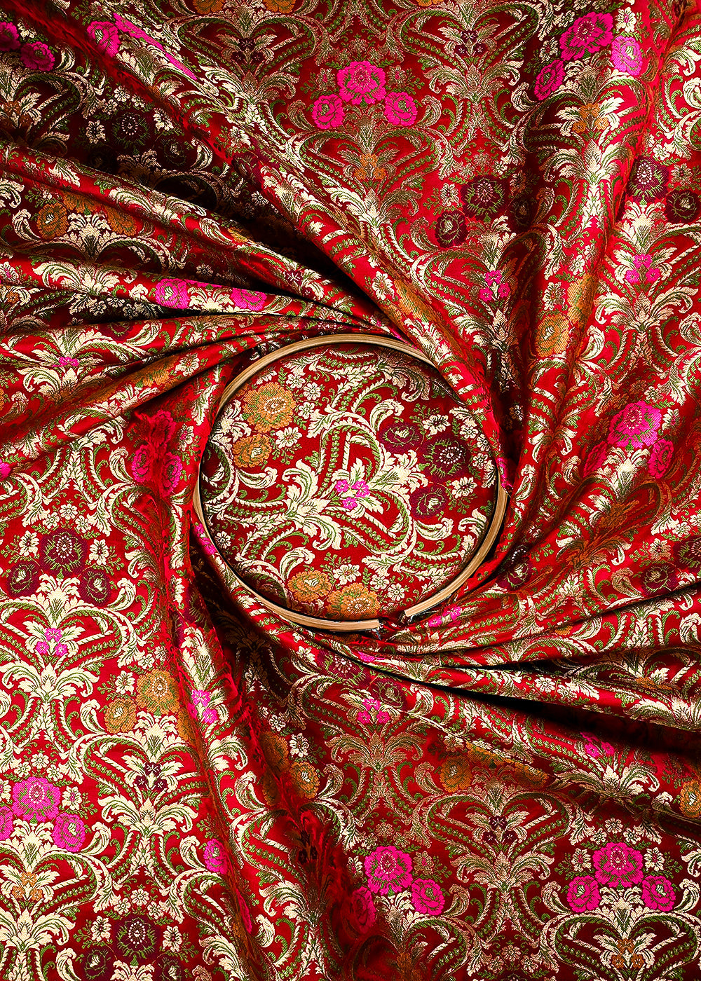 Maroon Pure Banarasi Brocade Fabric With All Over Thread And Zari Handloom 25883