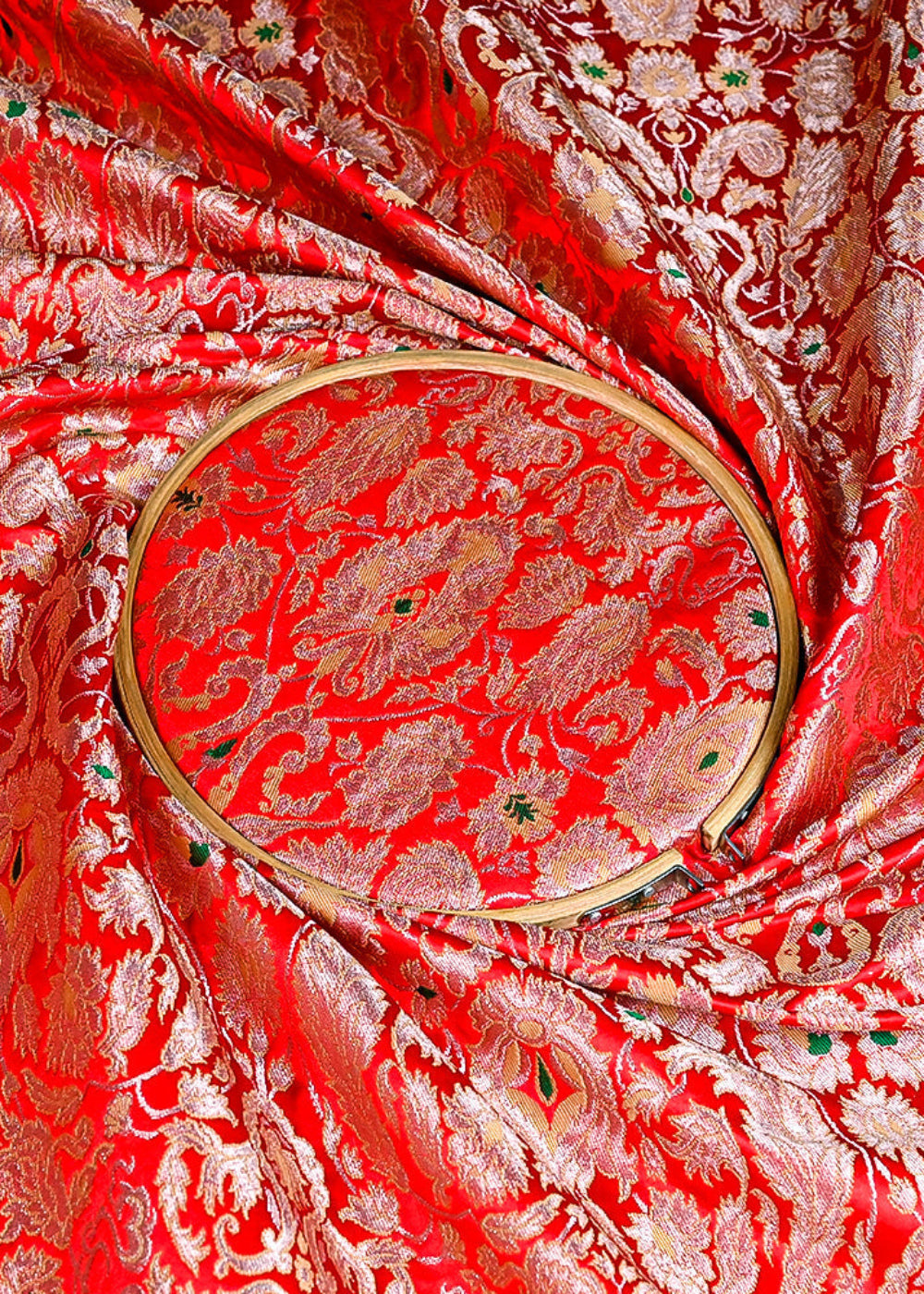 (Pre-Cut 1.4 MTR) Red Banarasi Brocade Fabric With All Over Zari Handloom 26331