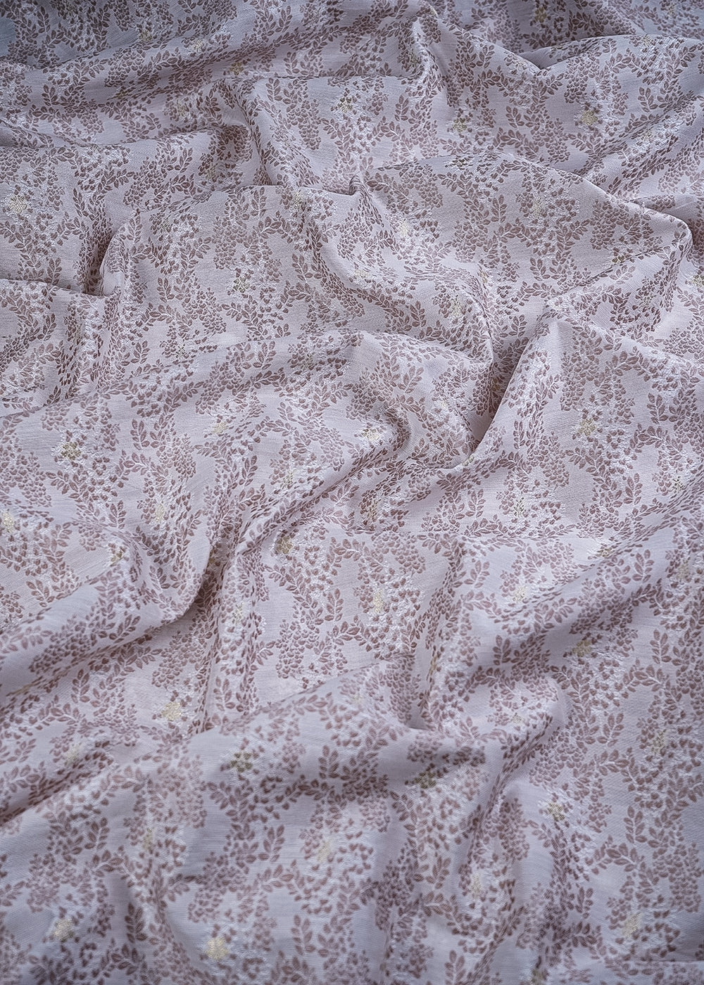 White Cotton Silk Fabric With All Over Mauve Thread And Zari Handloom 26488