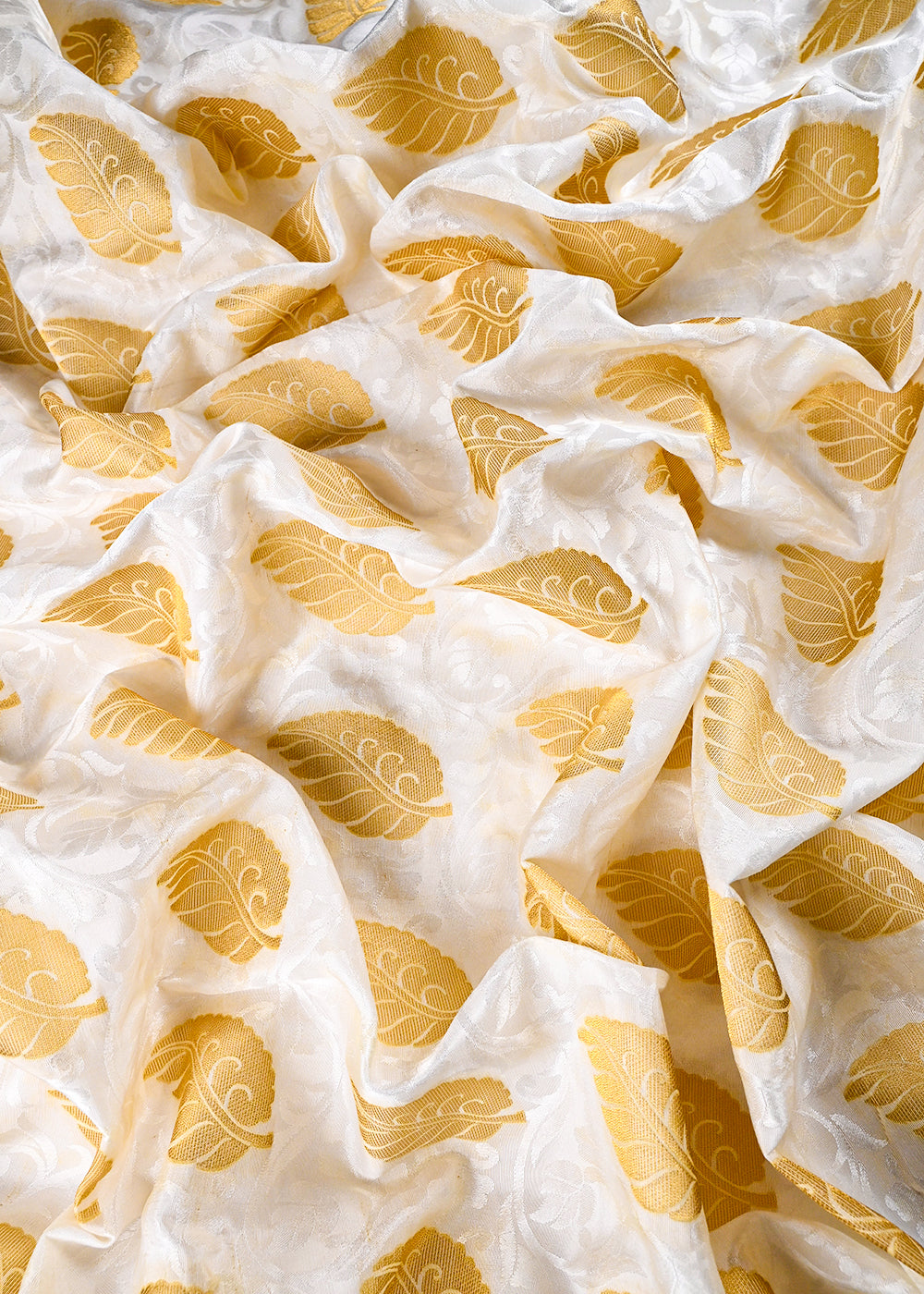 White Dyeable Silk Fabric With All Over Self And Zari Handloom 26502