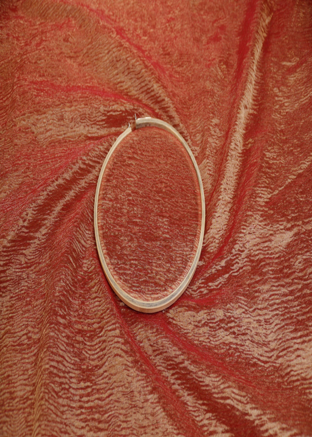 Red-crushed-tissue-with-golden-shimmer-9259(6)