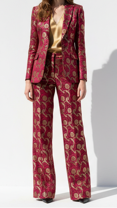 Wine Banarasi Brocade Fabric With All Over Thread And Zari Handloom 21273