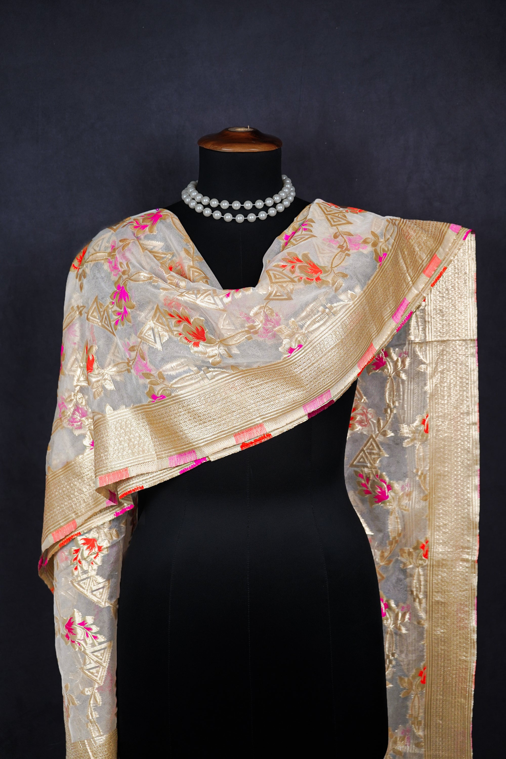 White Dyeable Organza Dupatta With All Over Thread And Zari Handloom 079-6