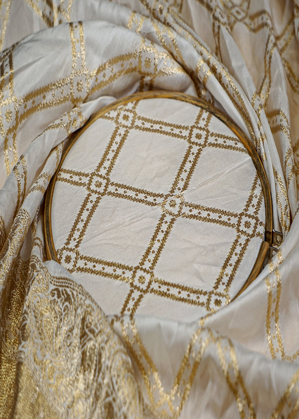 (Pre-Cut 0.65 Mtr) Golden Elegance Banarasi Tissue with Golden Thread Handloom