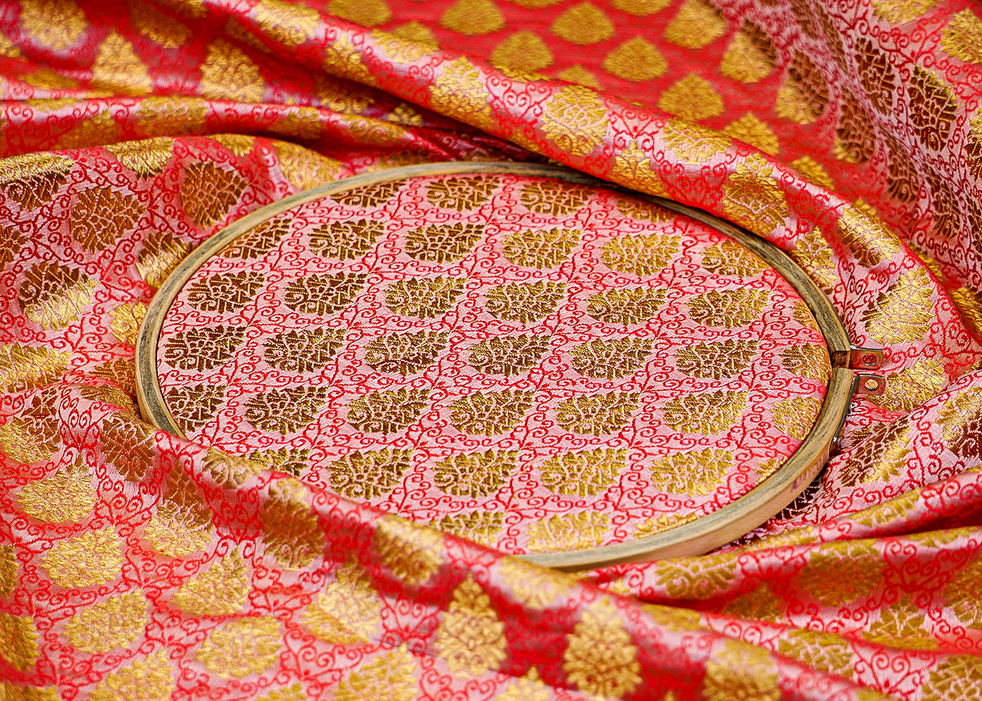 (Pre-Cut 0.7 Mtr) Beautiful Peach Pink Banarasi Brocade with Golden Thread Handloom