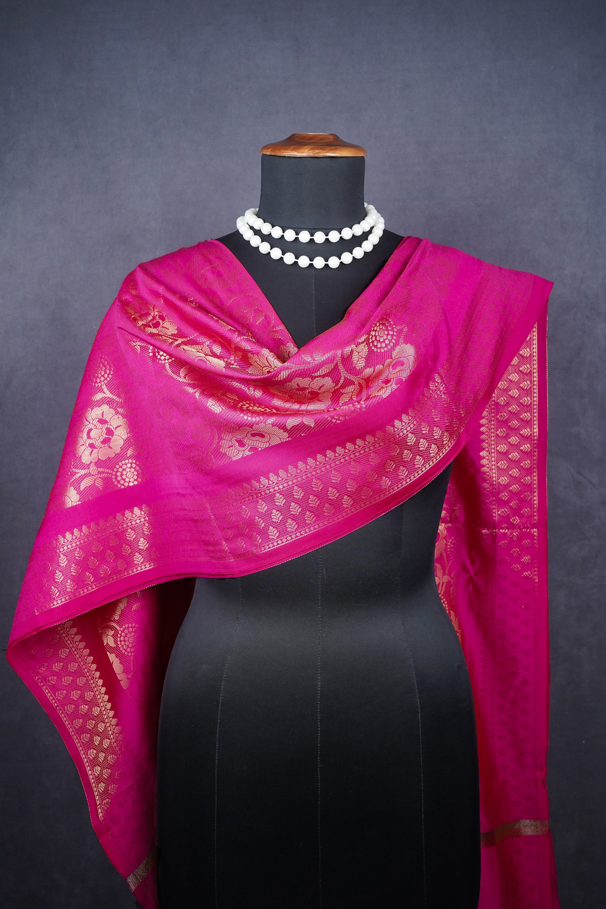 Pink Banarasi Brocade Dupatta With All Over Zari Handloom 12521