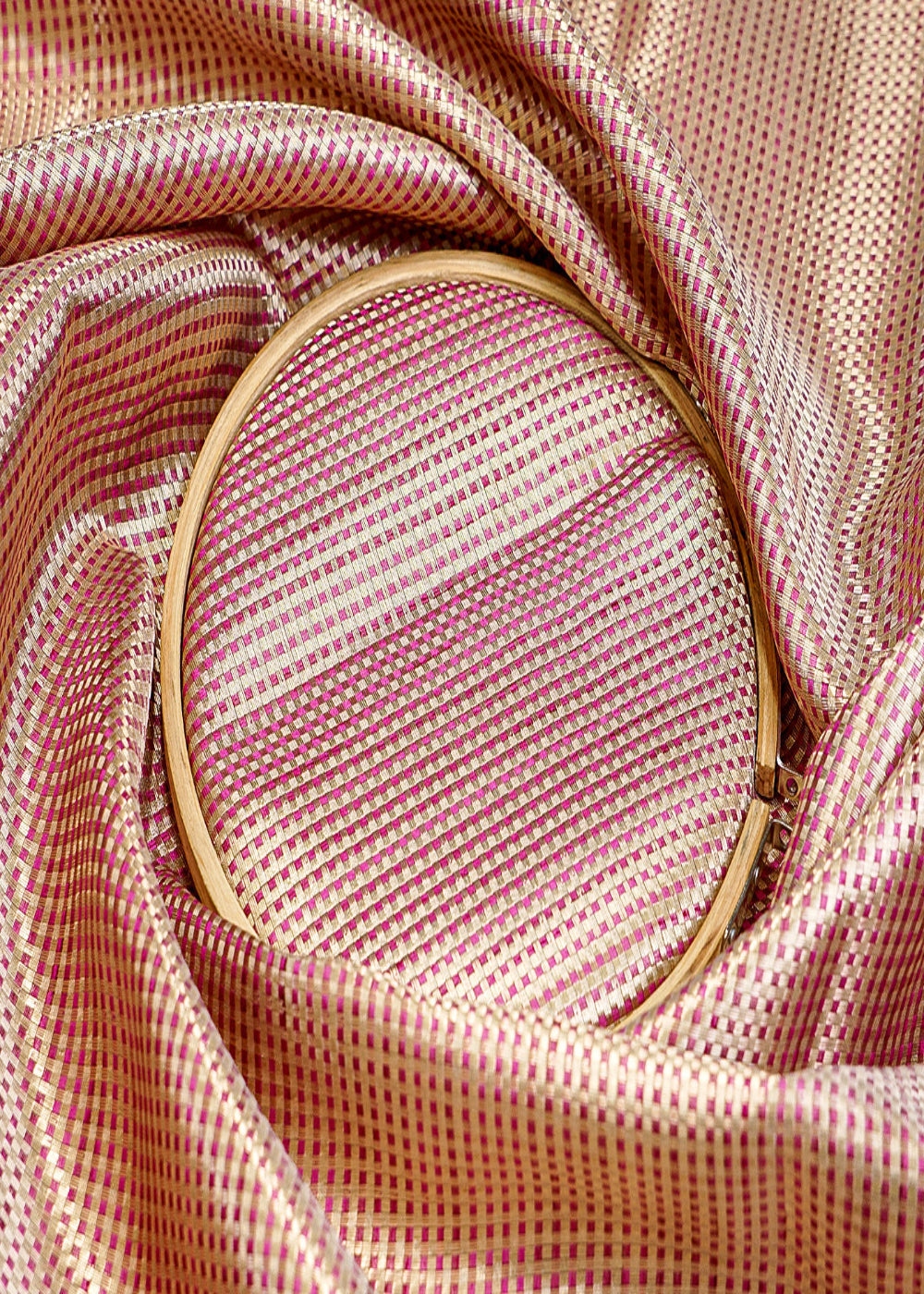 Onion-Banarasi-Brocade-Fabric-with-Basket-Weave-Handloom-12853-close-view