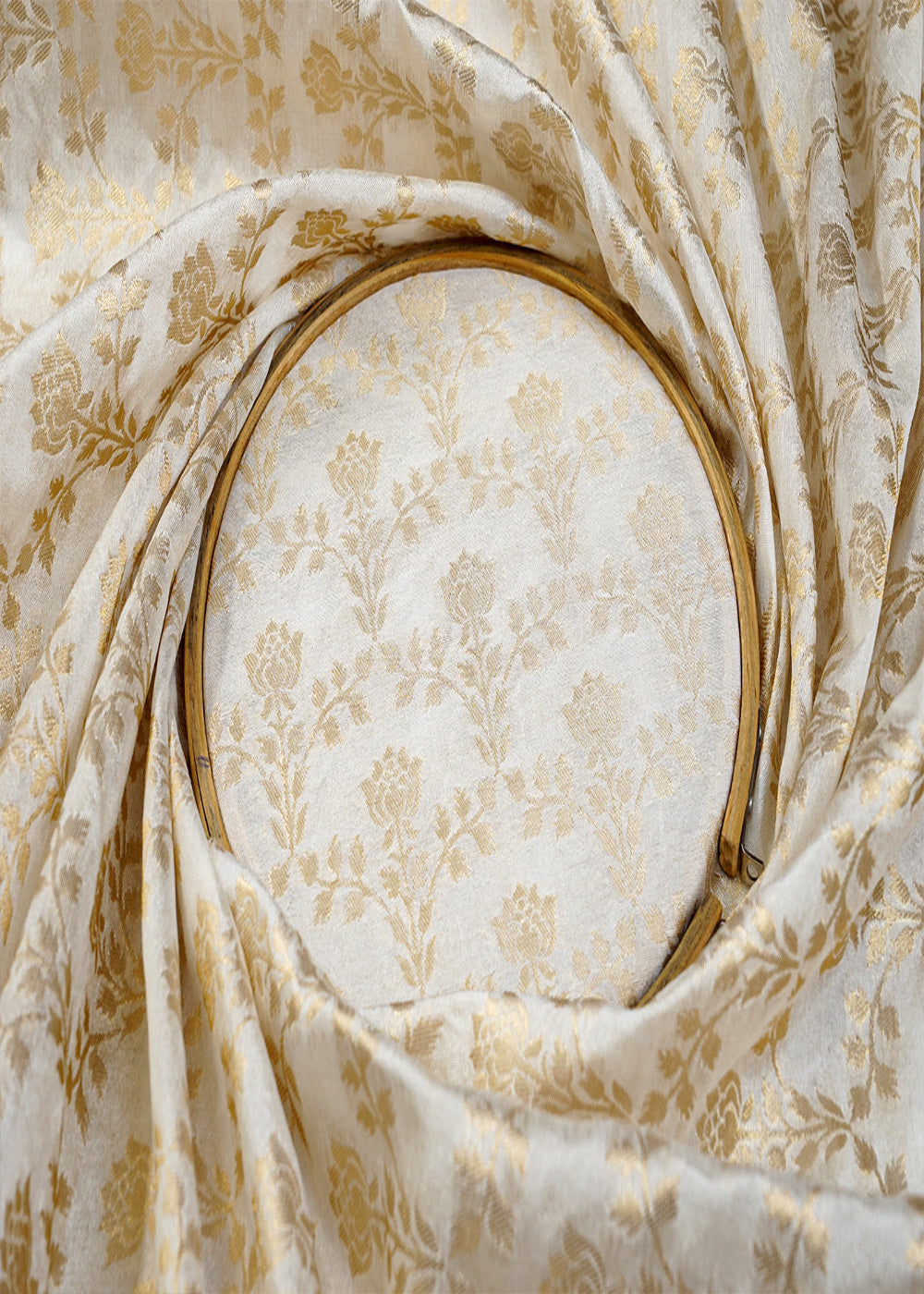 Dyeable-Chanderi-Fabric-with-All-Over-Zari-Handloom-15069-clse-view