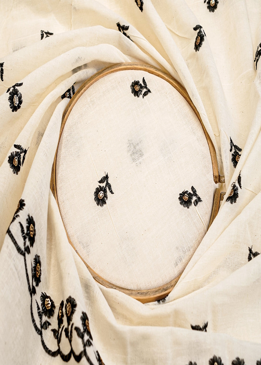 Off-White-Cotton-Fabric-With-All-Over-Black-Thread-And-Sequins-Work-With-Two-Side-Scalloped-Border-15236-close-view
