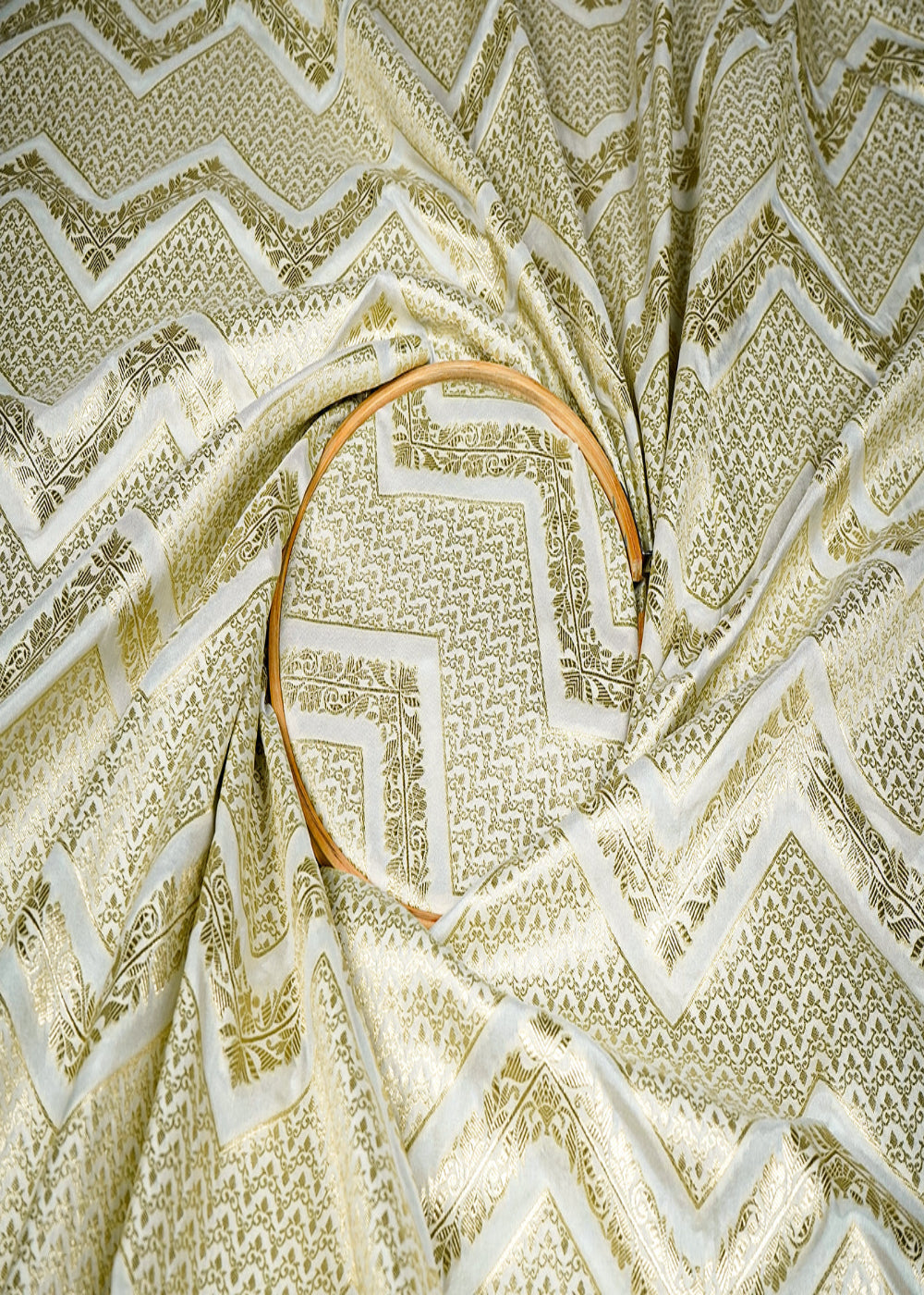 White-Silk-Fabric-With-Allover-Zari-Handloom-16218-close-view