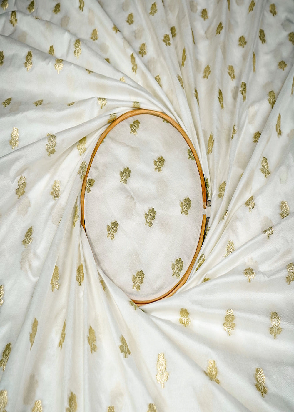 White-Silk-Fabric-With-Allover-Buti-With-Zari-Handloom-16228-close-view