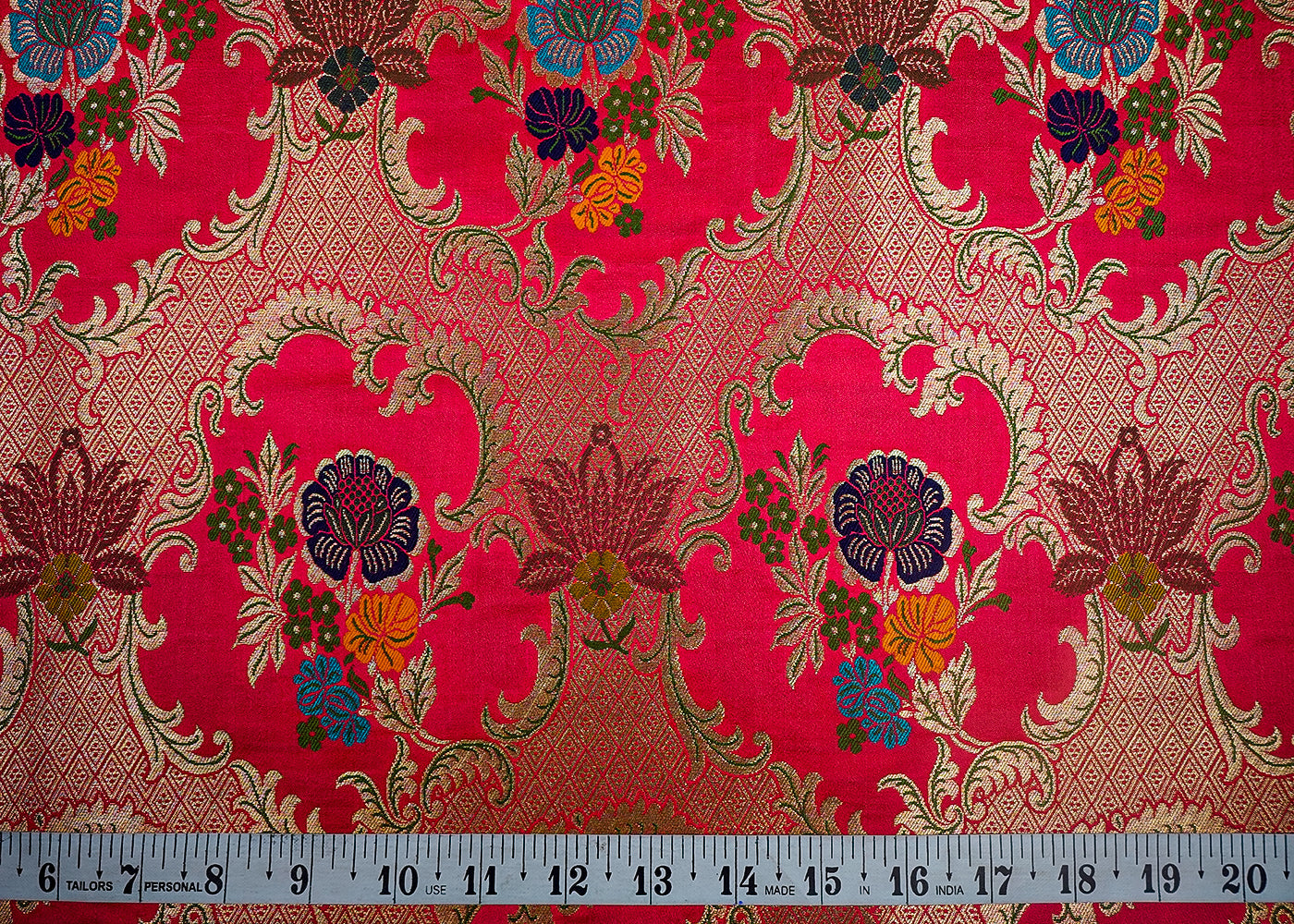 Gajri Pink Banarasi Brocade Fabric With All Over Thread And Zari Handloom 16638