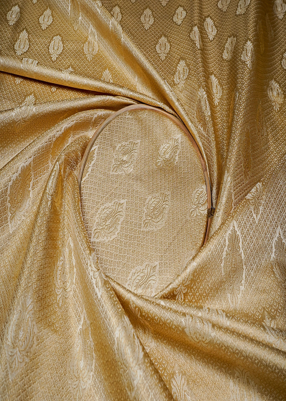 golden-banarasi-brocade-fabric-with-all-over-golden-zari-handloom-16735-close-view